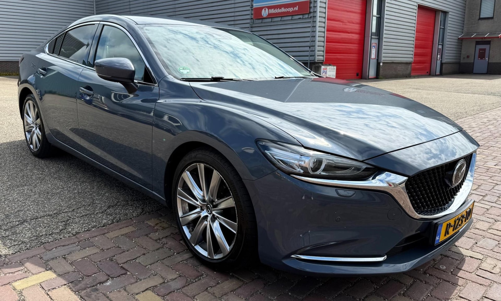 Mazda 6 - 2.0 SkyActiv-G 165 Signature / APK/RIJKLAAR - AutoWereld.nl