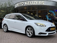 Ford Focus Wagon - 2.0 EcoBoost ST-2 Recaro Stoelverw. Cruise Clima Keyless 18''LM 250 PK