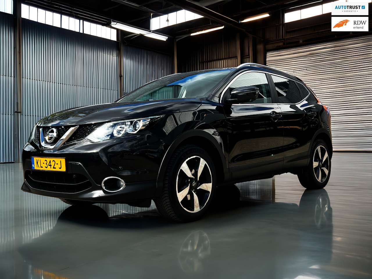 Nissan Qashqai - 1.2 Connect Edition 3d cam_Trekh_Panoramadak - AutoWereld.nl