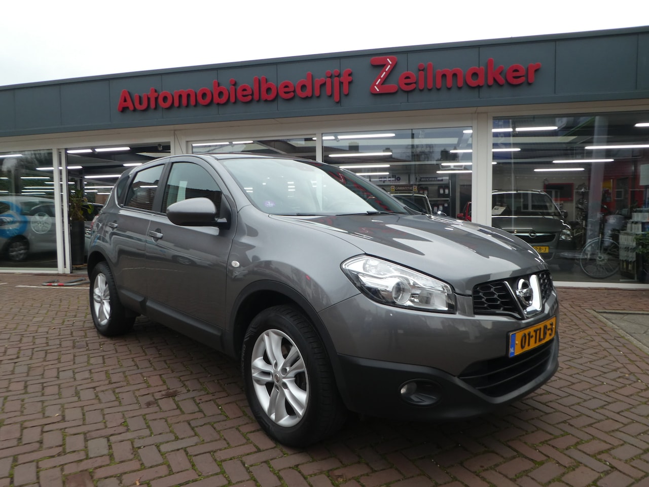 Nissan Qashqai - 2.0 Acenta Clima, Lm velgen, Camera, Navi, Trekhaak - AutoWereld.nl