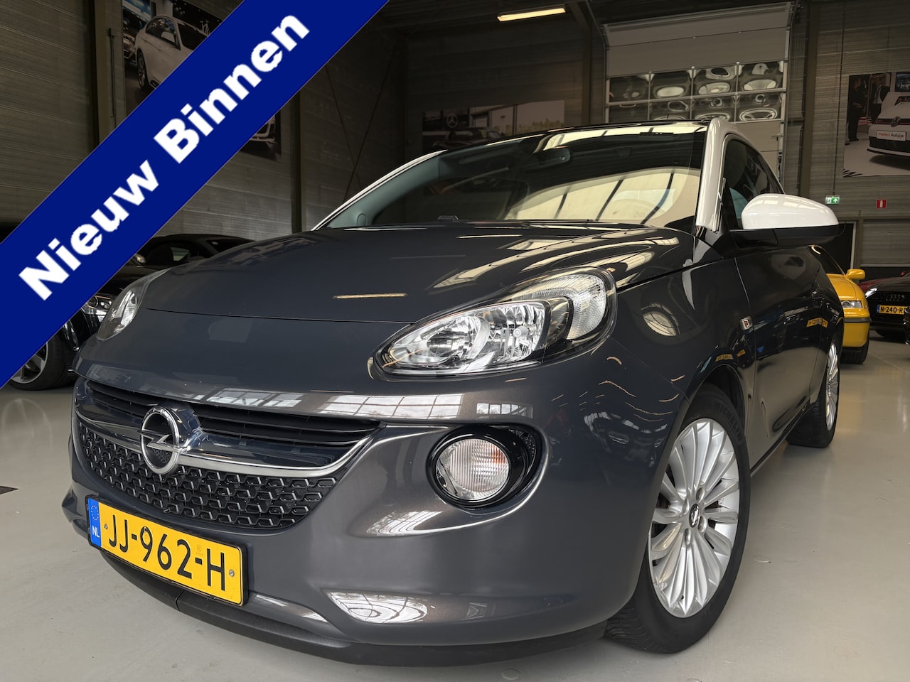 Opel ADAM - 1.4 Glam Airco, Cruise, Pano - AutoWereld.nl