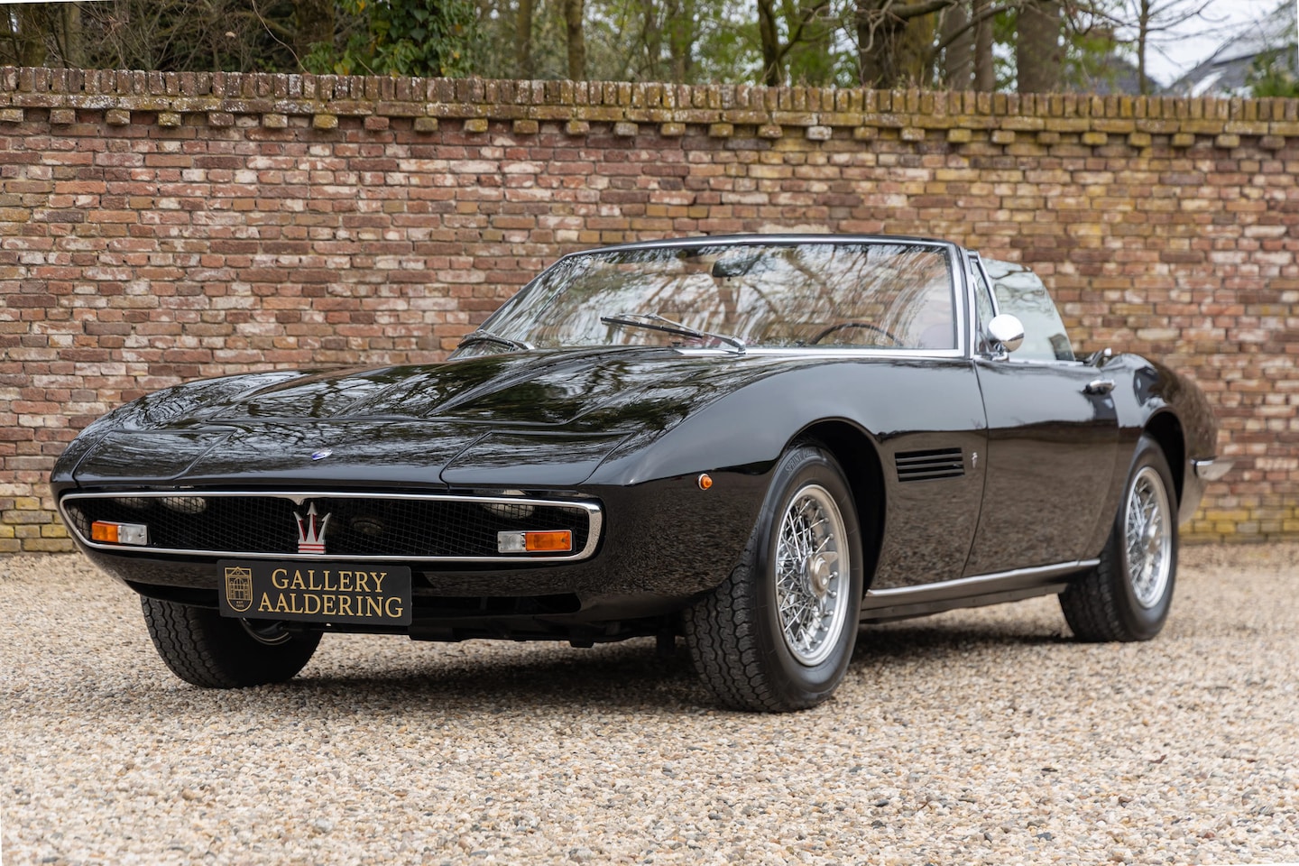 Maserati Ghibli - 4700 Spyder "Built by Campana Carrozzeria Modena" Newly delivered in Switzerland at the ti - AutoWereld.nl