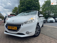 Peugeot 208 - 1.2 VTi Clima Elek Pakket Navi Cruise PDC