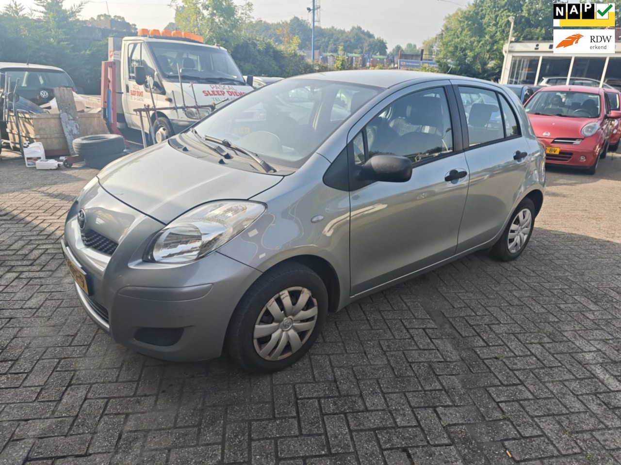 Toyota Yaris - 1.0 VVTi Acces-Elek.pakket-Airco-NAP! - AutoWereld.nl