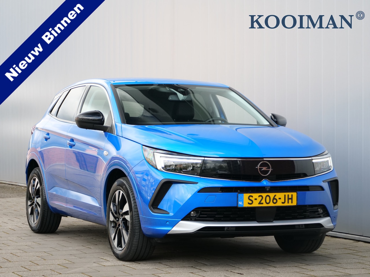 Opel Grandland - 1.2 Turbo GS Line 131 Pk Automaat Navigatie / DAB / Apple Carplay / Camera / Trekhaak - AutoWereld.nl