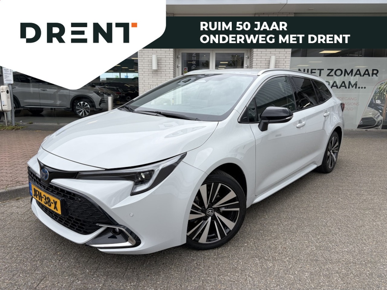 Toyota Corolla Touring Sports - Hybrid 140 Dynamic | El. achterklep | Stuur+stoelverwarming | - AutoWereld.nl
