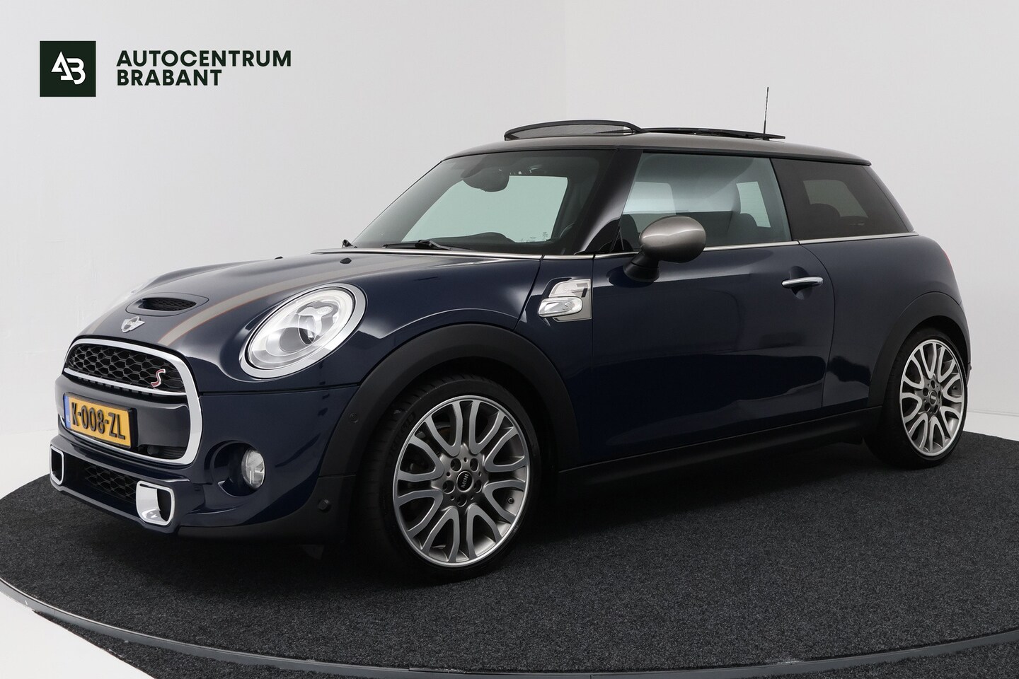 MINI Cooper S - Mini 2.0 Chili Serious Business (PANORAMADAK, STOELVERWARMING, H&K AUDIO, NAVIGATIE, CRUIS - AutoWereld.nl
