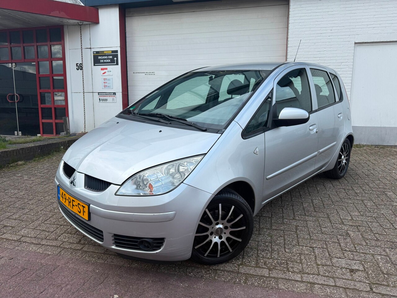 Mitsubishi Colt - 1.3 Inform Cool Pack |AIRCO|LICHT METALEN VELGEN|E-PAKKET|TREKHAAK| - AutoWereld.nl