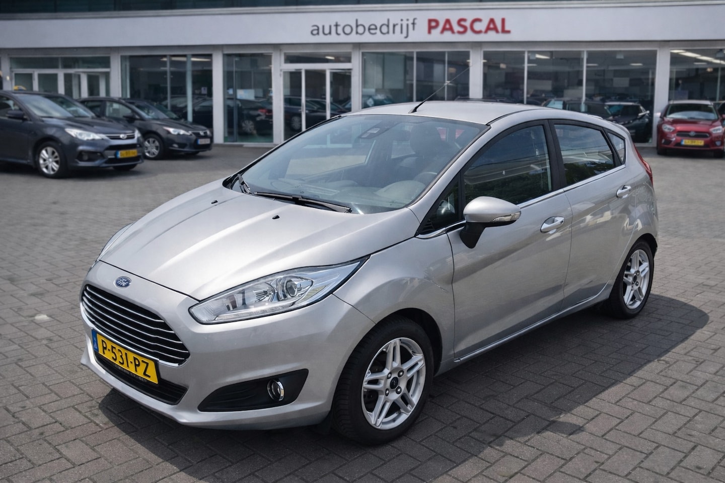 Ford Fiesta - 1.0 Automaat. Parkeersensoren-Airco. - AutoWereld.nl