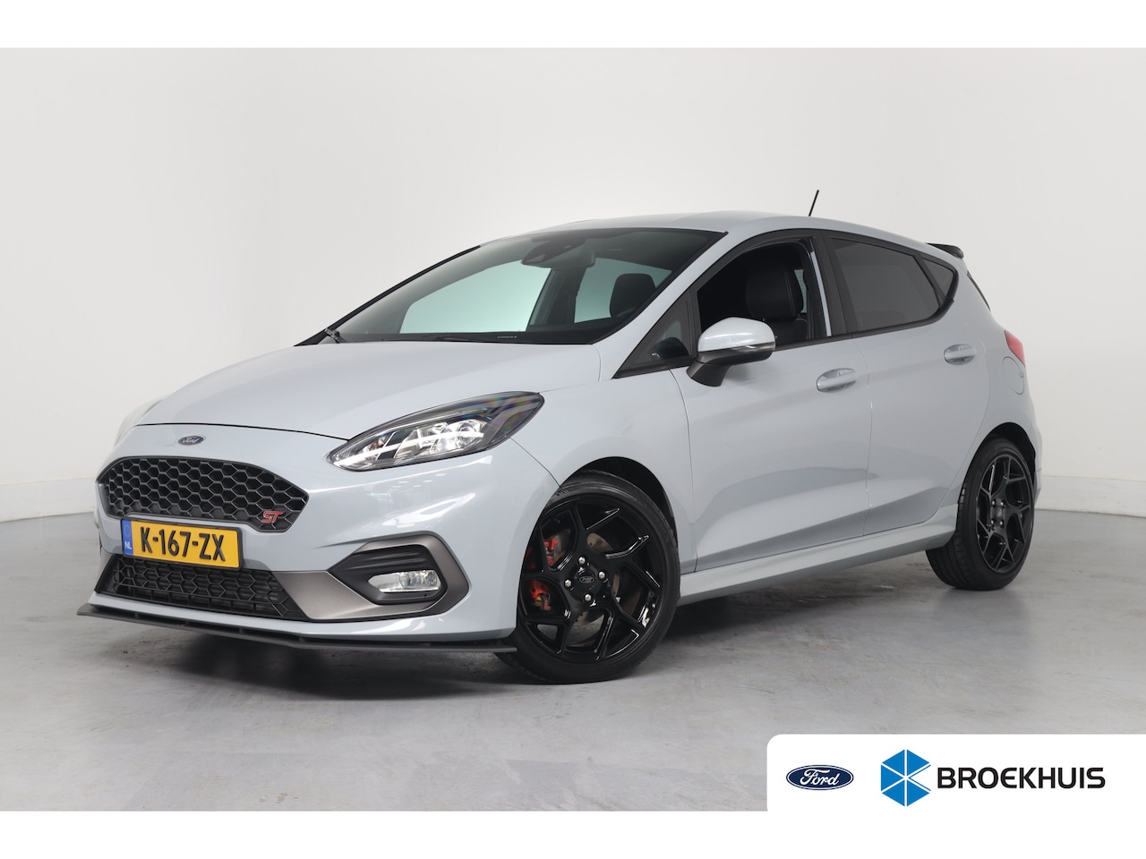 Ford Fiesta - 1.5 EcoBoost ST-3 | Dealer Onderhouden! | Racaro Sportstoelen | Maxton Design Body Kit | A - AutoWereld.nl