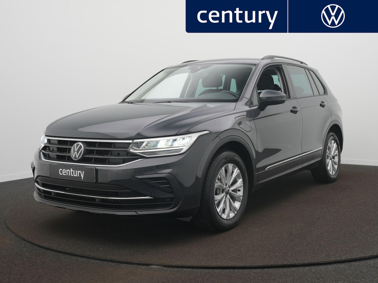 Volkswagen Tiguan - 1.4 TSI eHybrid Life DSG / App-Connect / Parkeersensoren / Side assist - AutoWereld.nl