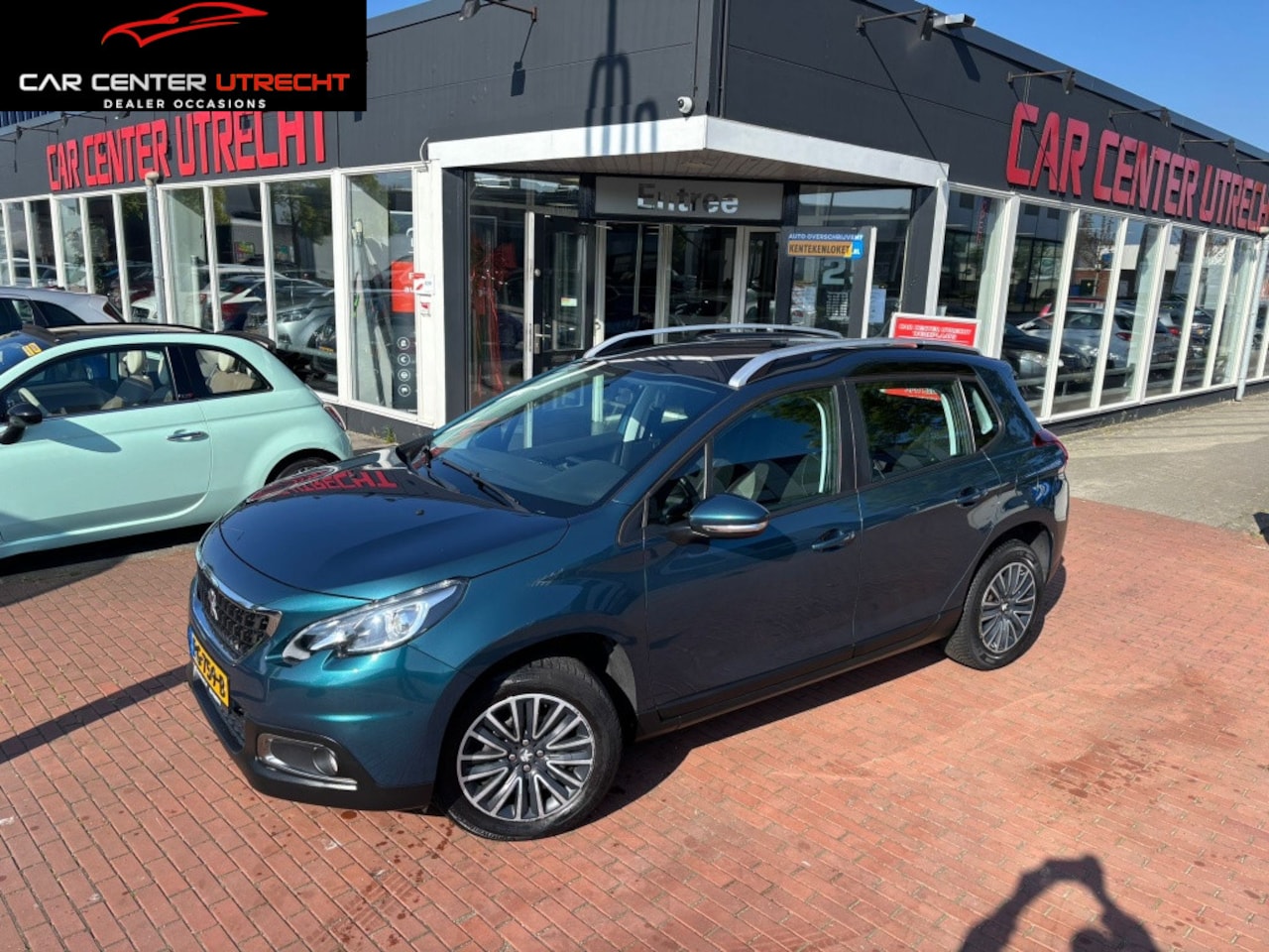 Peugeot 2008 - 1.2 PureT. Blue Lion airco navi trekhaak - AutoWereld.nl