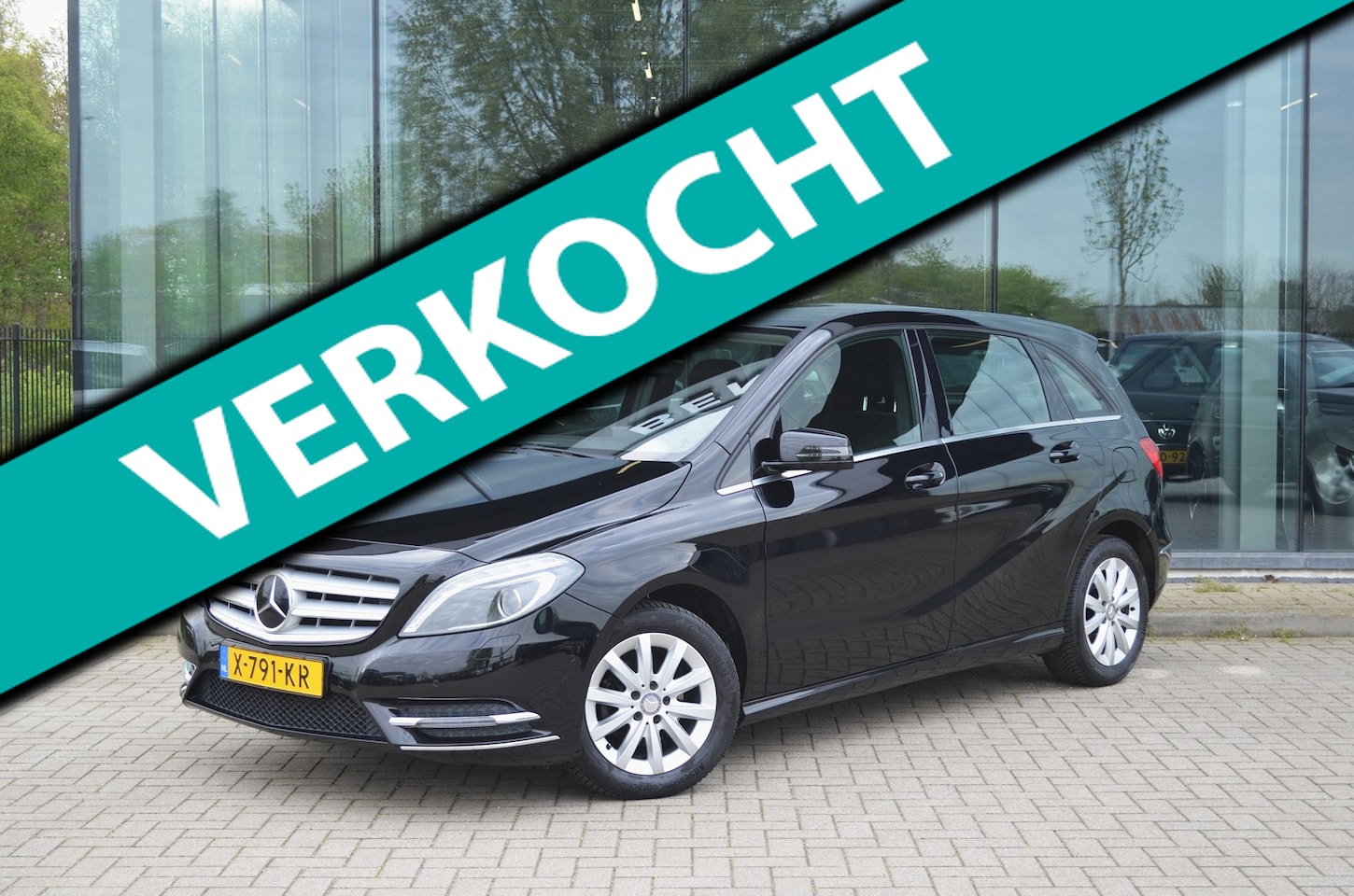 Mercedes-Benz B-klasse - 180 | Stoelverw | Parkeersensoren | Bluetooth | - AutoWereld.nl