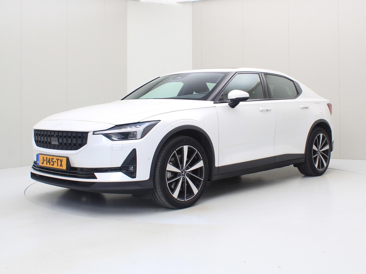 Polestar 2 - Long Range Dual Motor 408PK 78kWh 92% Soh [ PILOT PLUS+CARPLAY+CAMERA+STOELVERWARMING+H/K - AutoWereld.nl