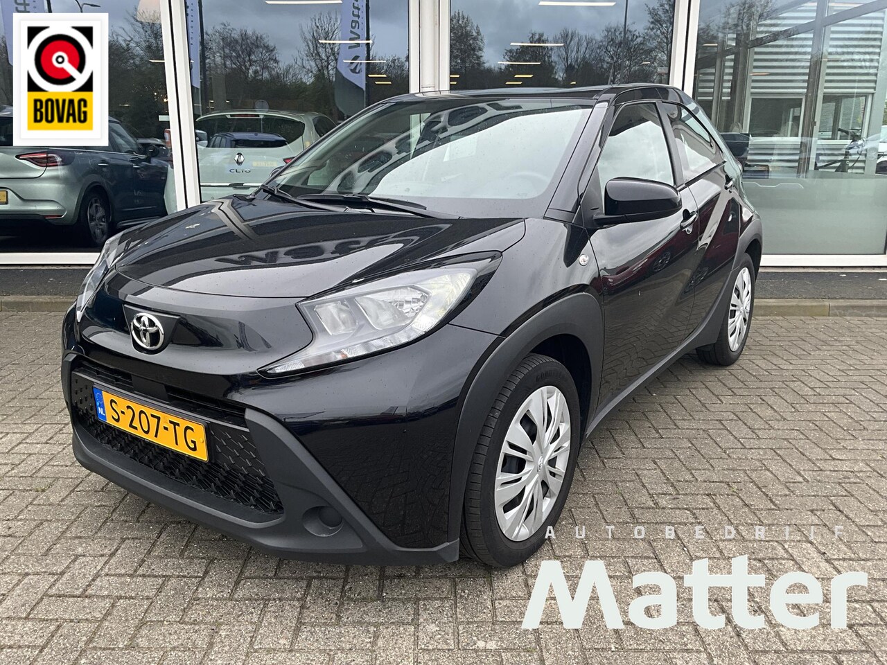 Toyota Aygo X - 1.0 VVT-i MT play 1.0 VVT-i MT Play - AutoWereld.nl