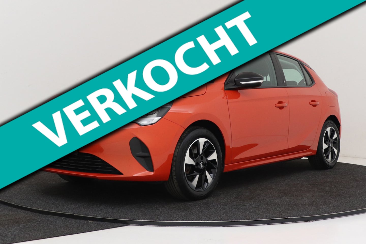 Opel Corsa-e - Ultimate 50 kWh | CarPlay | SOH 92.8% | Climate Control | Cruise Control | Digital Cockpit - AutoWereld.nl