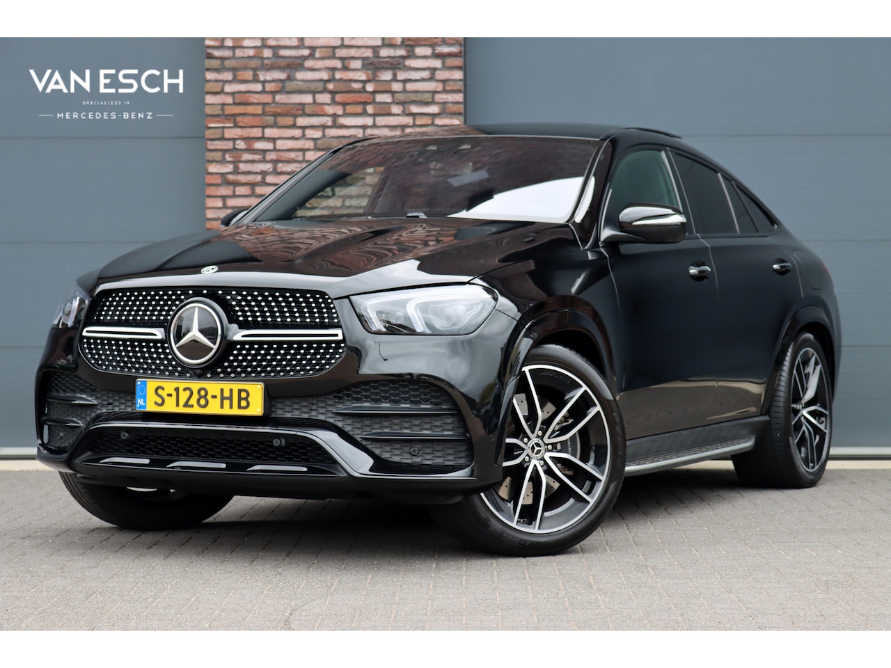 Mercedes-Benz GLE-Klasse Coupé - 350 e 4MATIC AMG Line Premium+ | Luchtvering | Exclusief Nappa Leder | Massage | Stoelvent - AutoWereld.nl