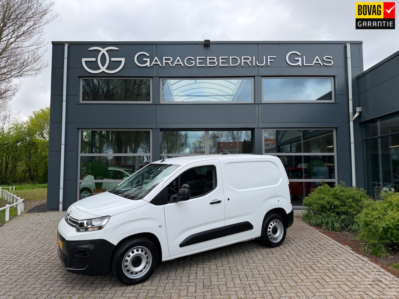 Citroën Berlingo - 1.6 BlueHDI 100 pk Club trekhaak carplay - AutoWereld.nl