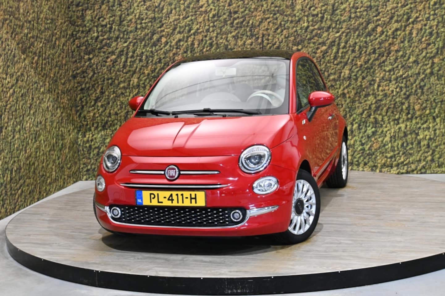 Fiat 500 - 1.2 Lounge | Panorama | PDC | Navi | Airco - AutoWereld.nl