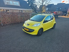 Peugeot 107 - 1.0-12V XR
