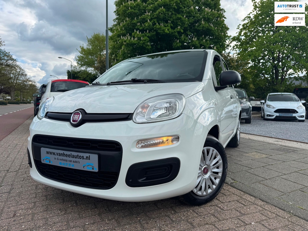 Fiat Panda - 1.2 Lounge A-C Elek Pakket 4 Cilinder Nw Apk - AutoWereld.nl