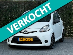 Toyota Aygo - 1.0 VVT-i Comfort | ALL SEASON BANDEN | RIJKLAAR
