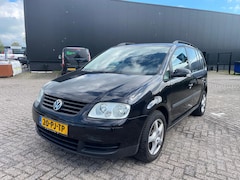 Volkswagen Touran - 1.6-16V FSI Turijn Airco Cruise Control trekhaak