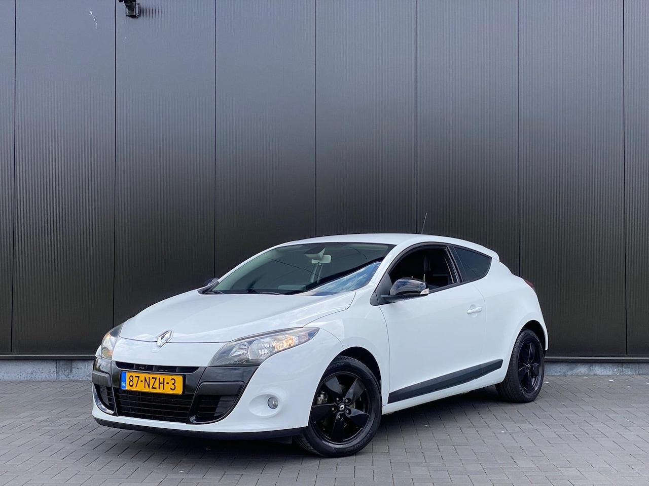 Renault Mégane Coupé - 1.6 Parisienne 1.6 Parisienne - AutoWereld.nl