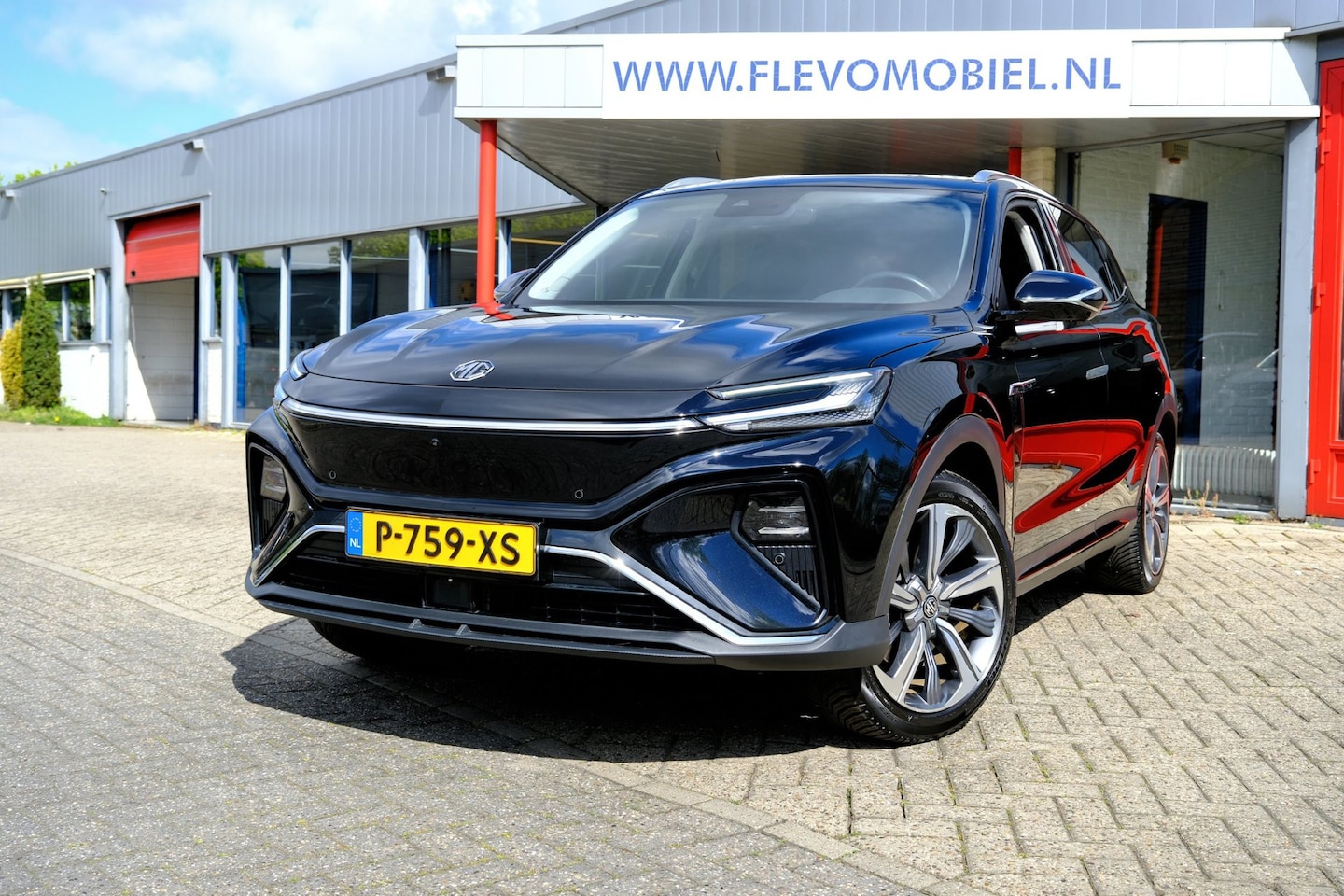 MG Marvel R - Luxury 70 kWh Aut. Pano|Leder|1e Eig|Navi|Cam|LMV - AutoWereld.nl