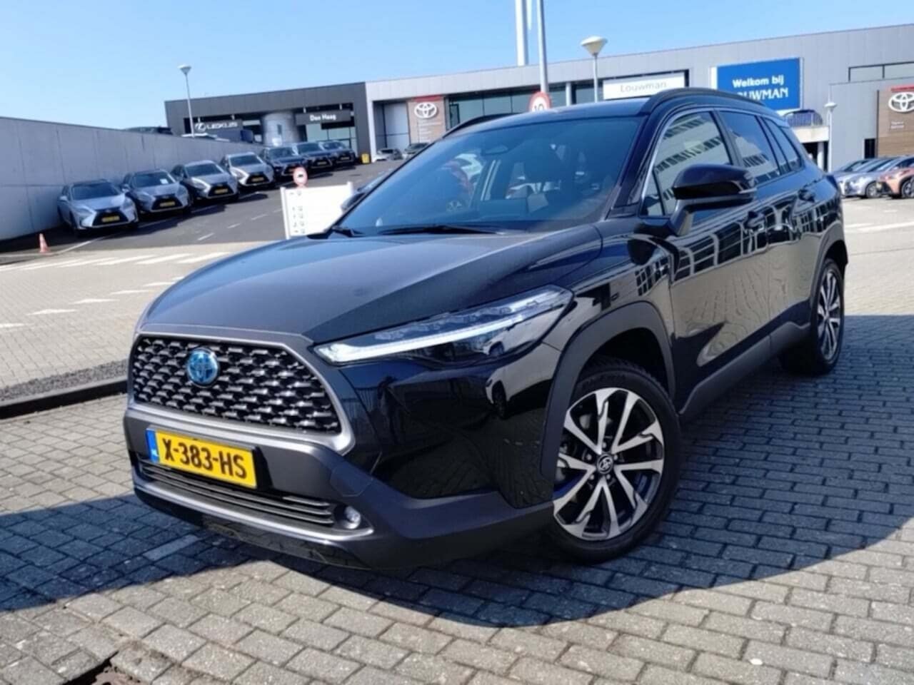 Toyota Corolla Cross - Hybrid 200 Dynamic | Nav | A.camera | all-season | lage km - AutoWereld.nl