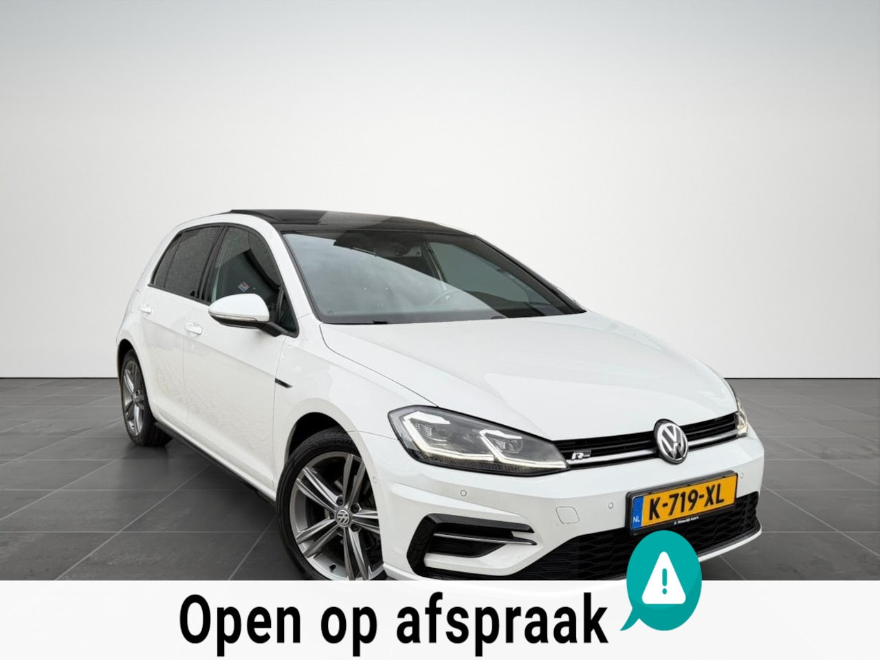 Volkswagen Golf - 1.0 TSI Highline3x R-Line|Pano|Virtual|Leder - AutoWereld.nl