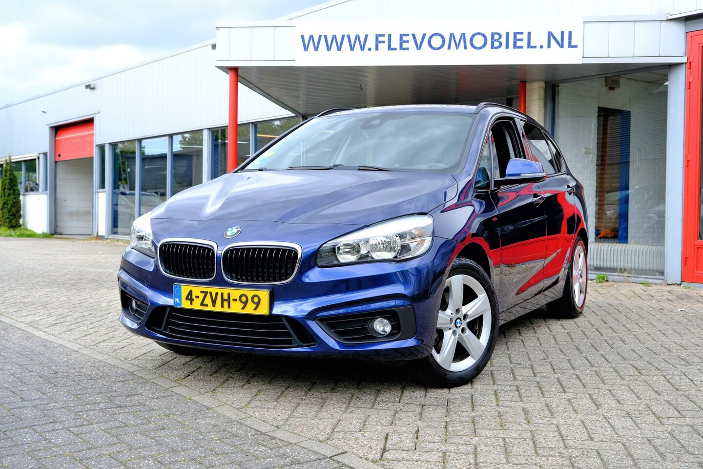 BMW 2-serie Active Tourer - 218d 150pk Essential Aut. Navi|Clima|LMV - AutoWereld.nl