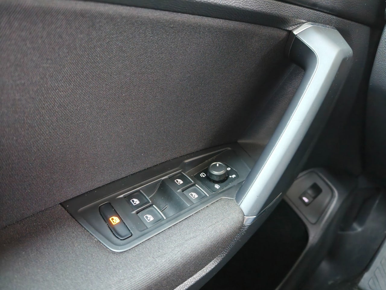 Volkswagen Tiguan Allspace - 1.4 TSI Comfortline Business 7p. 1.4 TSI Comfortline Business 7p. Trekhaak, PDC, Led, NAP