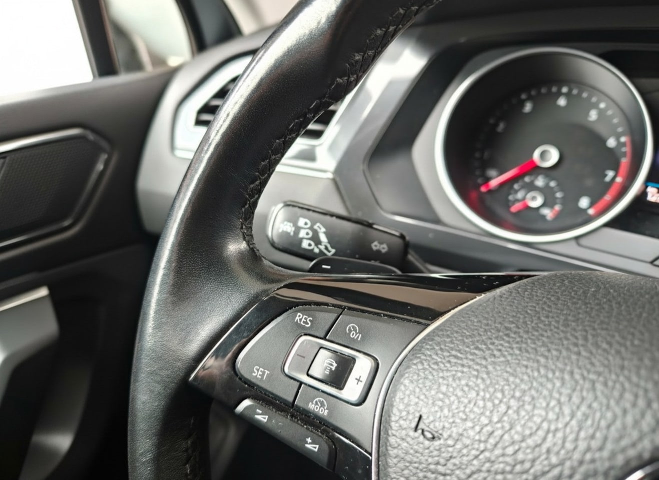 Volkswagen Tiguan Allspace - 1.4 TSI Comfortline Business 7p. 1.4 TSI Comfortline Business 7p. Trekhaak, PDC, Led, NAP