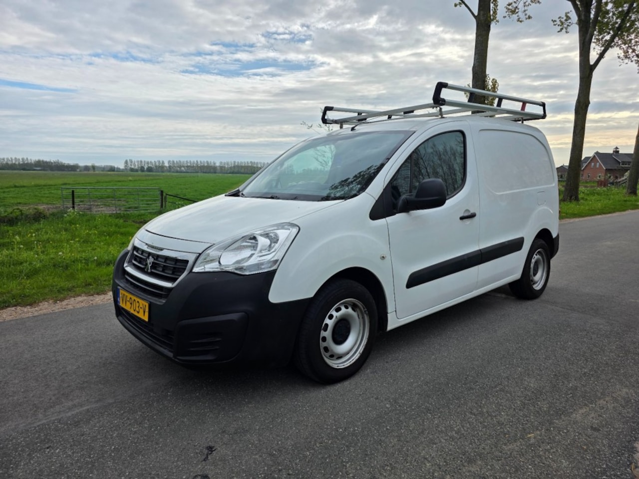 Peugeot Partner - 1.6 blue hdi - AutoWereld.nl