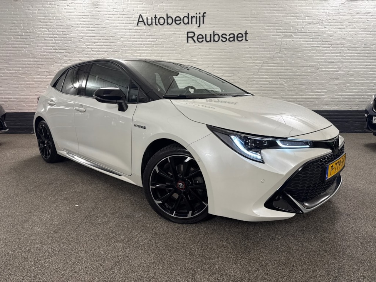 Toyota Corolla - 2.0 Hybrid GR-Sport Clima Cruise Carplay Stoelverw, Incl 12Mnd Garantie - AutoWereld.nl