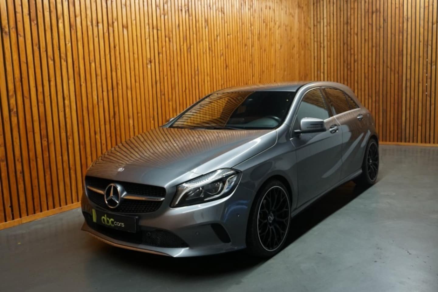 Mercedes-Benz A-klasse - 180 D LEASE EDITION AUTOMAAT AIRCO NAVI - AutoWereld.nl