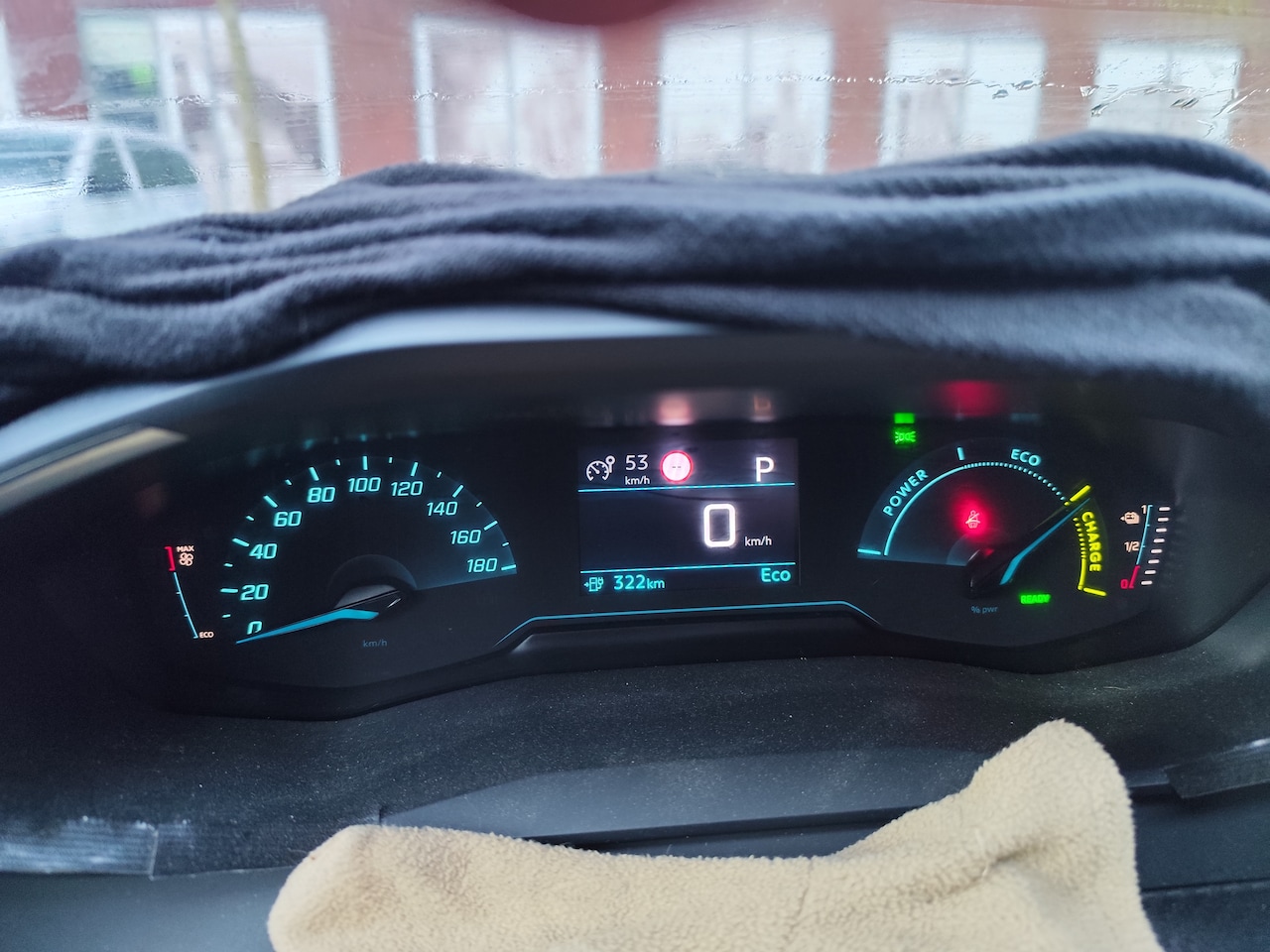 Peugeot e-208 - EV 50kWh Allure Met overdraagbare verlengde garantie tot 7-2027 - AutoWereld.nl