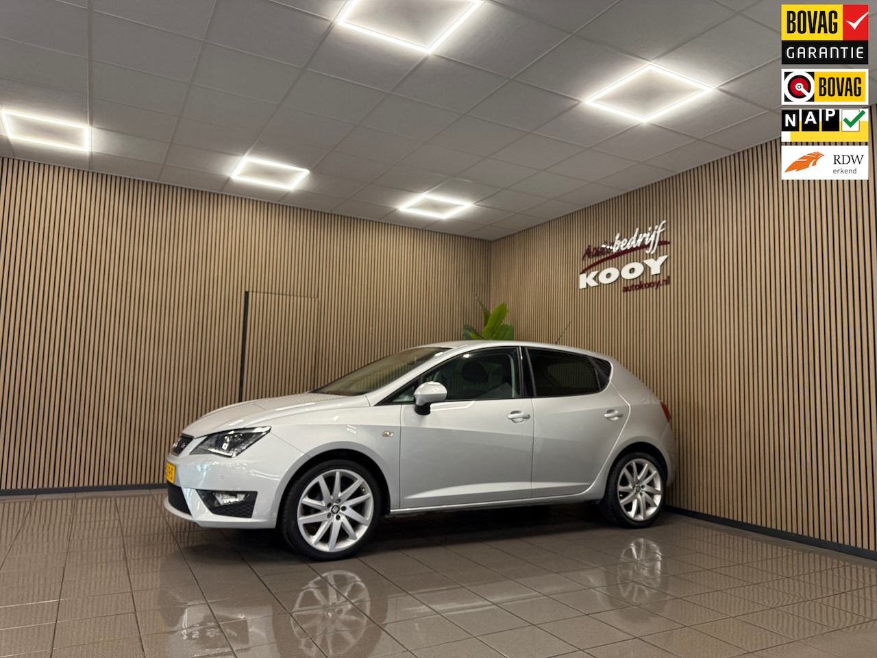 SEAT Ibiza - 1.0 EcoTSI FR * 1e Eig / Dealer onderhouden / Navigatie / Xenon / NL Auto * - AutoWereld.nl
