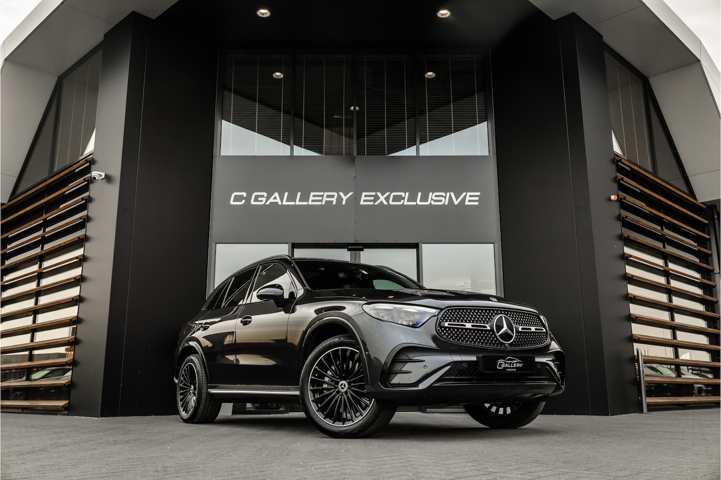 Mercedes-Benz GLC-klasse - 400e 4MATIC AMG Line - Panorama | Burmester | Stoelkoeling | Memory | 360 Camera - AutoWereld.nl