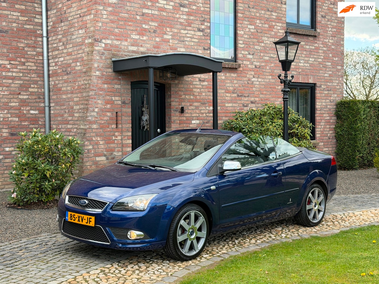 Ford Focus Coupé-Cabriolet - 1.6-16V Edition 18 inch mooi!! - AutoWereld.nl