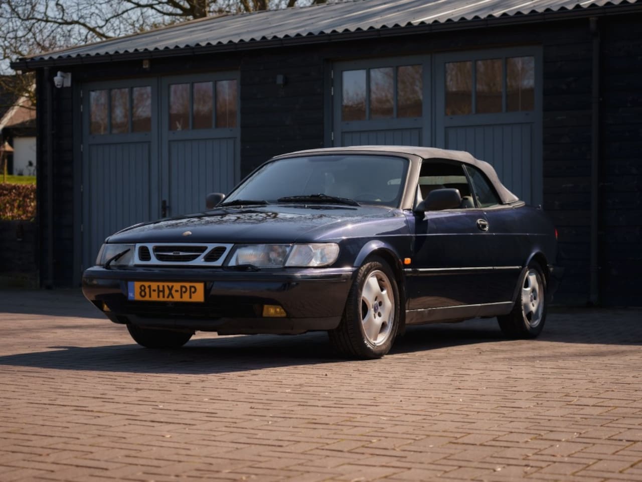 Saab 900 Cabrio - 2.0 SE Turbo - Cabrio - Donkerblauw Metallic - AutoWereld.nl