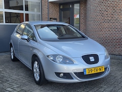 SEAT Leon - 1.6 Stylance| Cruise| Lm velgen | Clima |Trekhaak | Nap