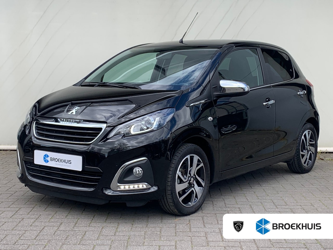 Peugeot 108 - 1.0 e-VTi Allure Airco | AppleCarplay/ Android Auto | Camera | Chroom | LMV 15" | - AutoWereld.nl