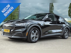 Ford Mustang Mach-E - RWD 75KWH SOH 95% | CARPLAY | CAMERA | WINTERPACK | LEDER | DODEHOEK