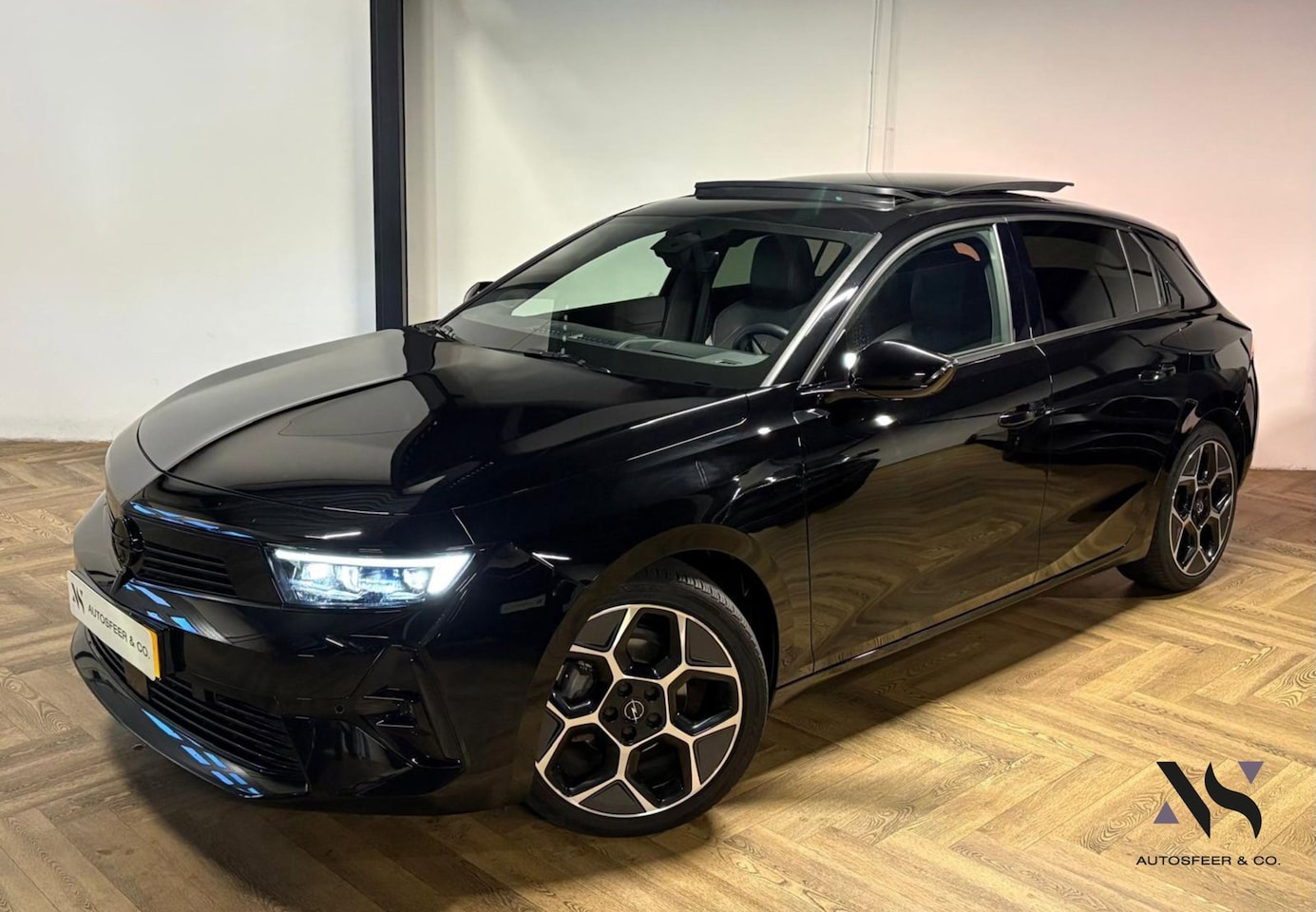 Opel Astra - 1.2 Turbo Ultimate PANO KEYLESS 360 - AutoWereld.nl