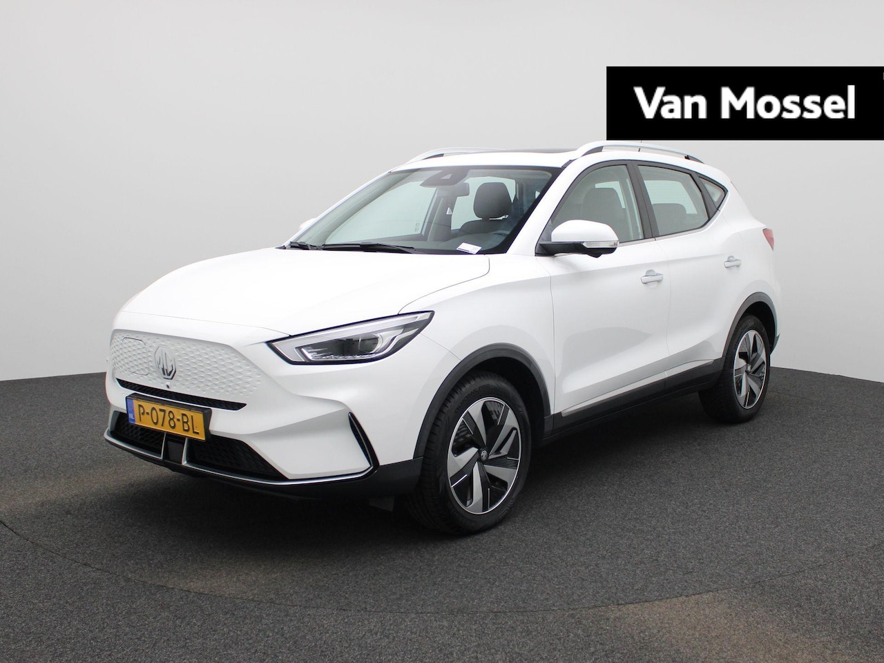 MG ZS - Long Range Luxury 70 kWh | Apple Carplay | Leder | Trekhaak - AutoWereld.nl