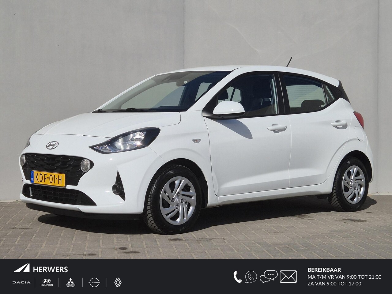 Hyundai i10 - 1.0 / All season banden / Stuur- & Stoel verwarming / Navigatie via Apple Carplay of Andro - AutoWereld.nl