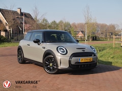 MINI Mini-Electric - Classic 33 kWh | Apple Carplay | Cruise Control | Parkeersensoren | NL-Auto |