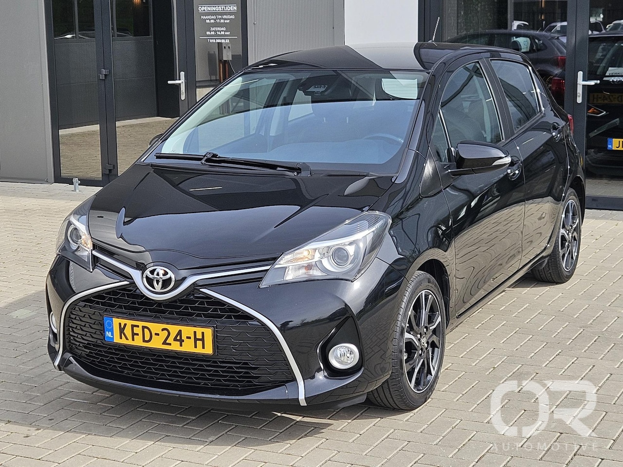 Toyota Yaris - 1.3 VVT-i Lounge Camera Mistl LM16 - AutoWereld.nl